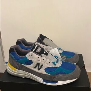 New Balance 992 Blue / Gray Sneakers (Size 13)